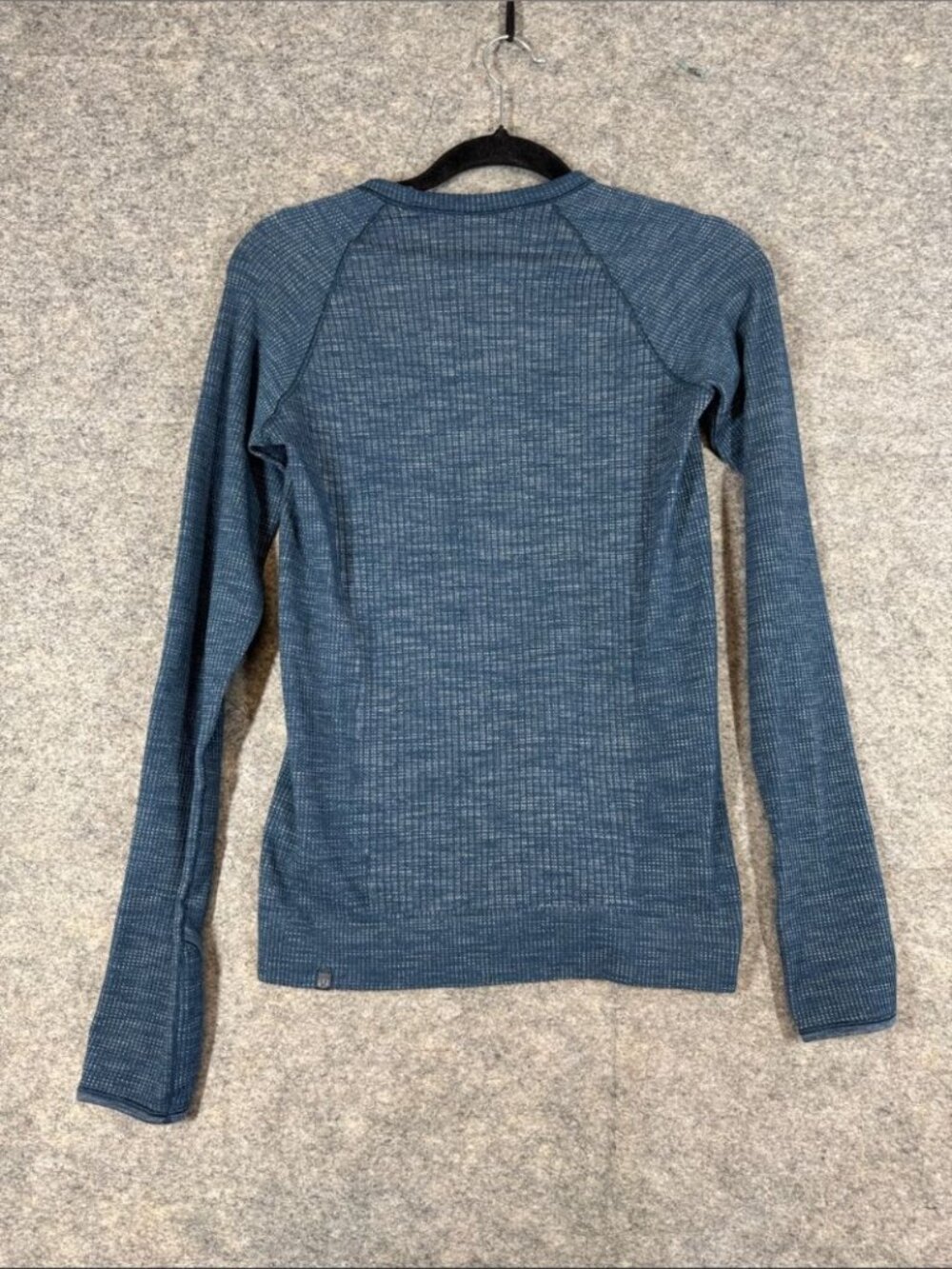 Lululemon Swiftly Tech Long Sleeve Seamless Top in Slate Blue Athletic Yoga 4 - Picture 10 of 13